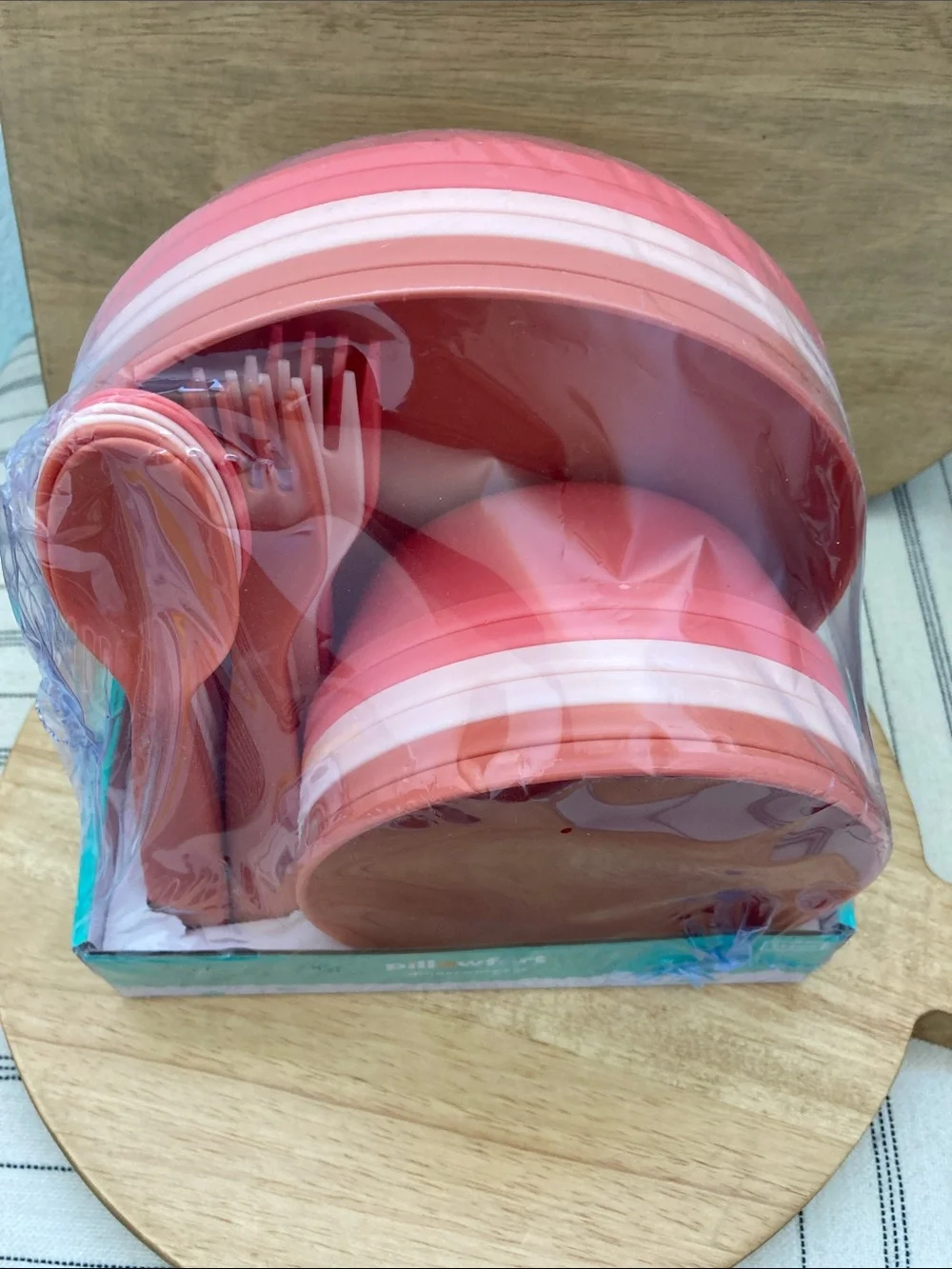 SALE! 50% Off NWT Pillowfort Coral Red Kids Dinnerware Set 24 Pieces